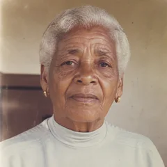 Dona Lourdes